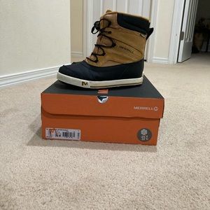 Merrell  Snow  Boots Size Youth 6